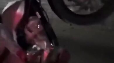 Téměř domyšlené wheelie