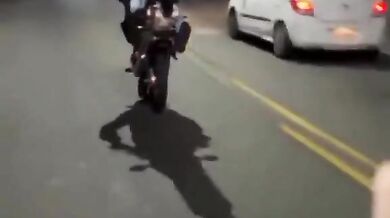 Téměř domyšlené wheelie