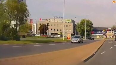 Nesmrtelný koloběžkář!