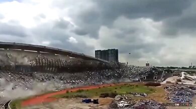 Demolice stadionu Shah Alam v Malajsii