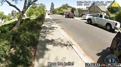 Policie zastřelila muže při útoku na svou matku