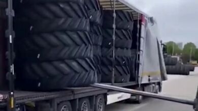 Profesionální vykládání pneumatik