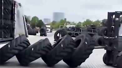 Profesionální vykládání pneumatik