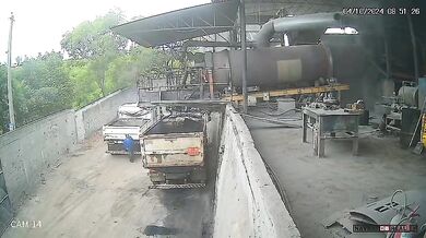 Pracovníka málem přejel náklaďák