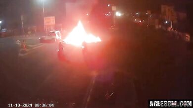 Tragická nehoda motorky a auta: Vše skončilo výbuchem