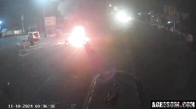 Tragická nehoda motorky a auta: Vše skončilo výbuchem