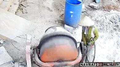 Žena se při míchání malty usmrtila elektrickým proudem