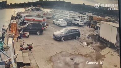 Nehoda jeřábového vozidla