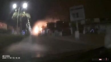 Střela zasáhla centrum města Tira