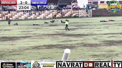 Blesk zasáhl fotbalové hřiště v Peru a zabil hráče