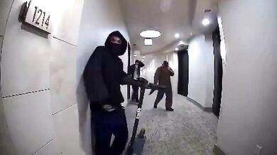 Ozbrojení migranti se pokusili obsadit luxusní byt