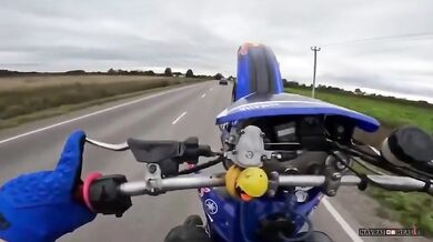POV Wheelie nehoda na motorce
