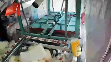 Vážné zranění v továrně kvůli poruše stroje