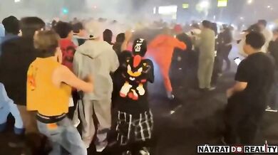 Dva hospitalizovaní po nelegálním driftování v ulicích