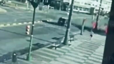 Autobus v Uruguayi sjel z vozovky na pláž v Montevideu