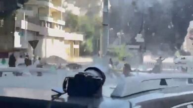 Obytná budova v centru Bejrútu zasažená izraelskou raketou