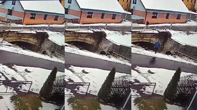 Auto skončilo v potoce: Kuriózní nehoda ve Cvikově