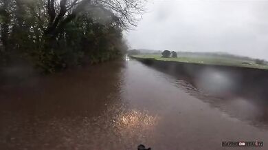 "Obojživelná" motorka