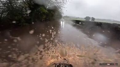 "Obojživelná" motorka