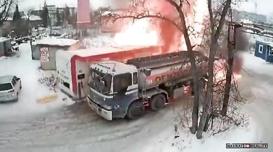 Výbuch na čerpací stanici v Iskitimu zranil dva lidi