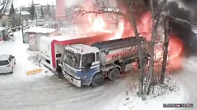 Výbuch na čerpací stanici v Iskitimu zranil dva lidi