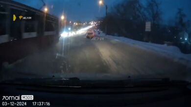 Tramvaj bez brzd způsobila nehodu v Novosibirsku