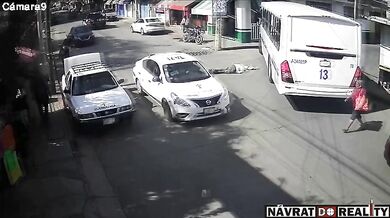 Chodec nepřežil přejetí autobusem