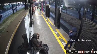 Napadení policistky na stanici Metrobusu