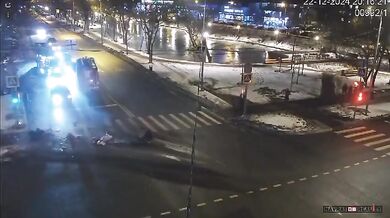 Srážka hasičského vozu a autobusu zranila deset lidí