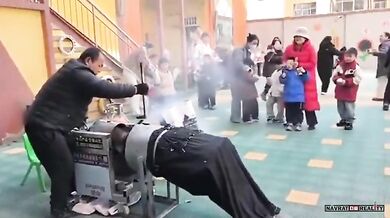 Výbuch stroje na popcorn