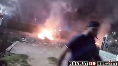 Nebezpečí spojené s hraním si s pyrotechnikou na silnici
