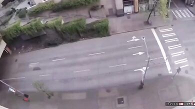 Nebezpečná zatáčka na výjezdu z Interstate 5 v Seattlu způsobuje časté nehody