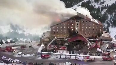 Požár hotelu v Turecku si vyžádal desítky obětí