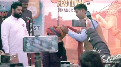 Nejdelší turban na světě