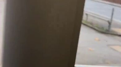 Žena na invalidním vozíku unikala policii při kuriózní honičce