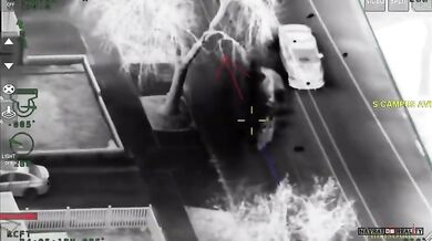 Zlodějka vyproštěna z vraku po honičce v jižní Kalifornii