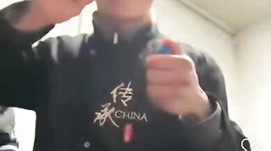 Blbec se zapalovačem