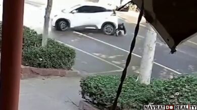 Ztráta kontroly nad vozidlem skončila srážkou ženy na skútru