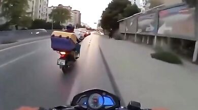 Odplata pro bezohledného řidiče skútru