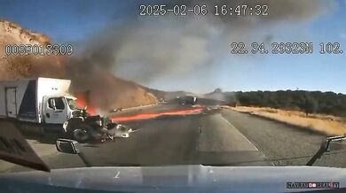 Ohnivá nehoda kamionu na dálnici