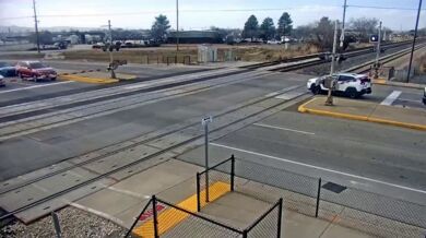 Nehoda v Utahu: Jeep skončil na kolejích a srazil se s vlakem