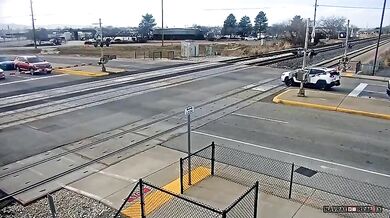 Nehoda v Utahu: Jeep skončil na kolejích a srazil se s vlakem