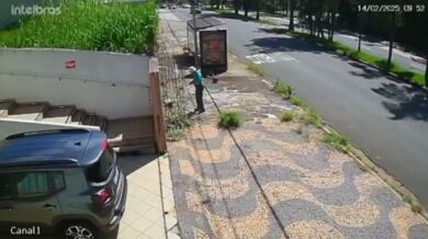 Luxusní Ferrari za miliony havarovalo v Brazílii