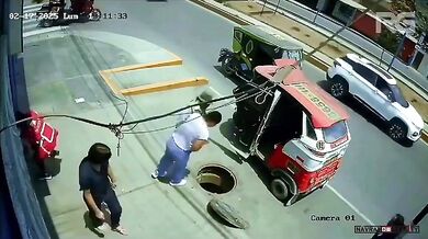 Žena zmizela v kanále po vystoupení z mototaxi