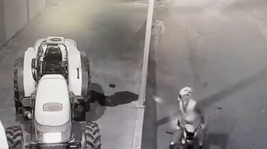 Karma pro žháře při pokusu o zapálení traktoru