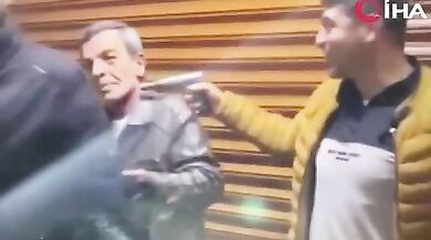 Blbnutí se zbraněmi