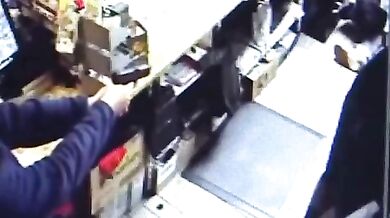 Zloděj nepočítal s pohotovým prodavačem