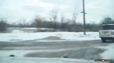 Podezřelý zatčen po honičce a nabourání policejních vozidel v Toledu