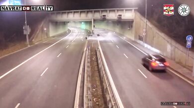 Opilá řidička nabourala do portálu Husovického tunelu