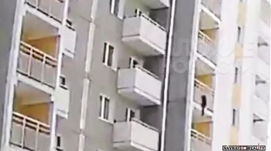 Záchrana dítěte na balkoně